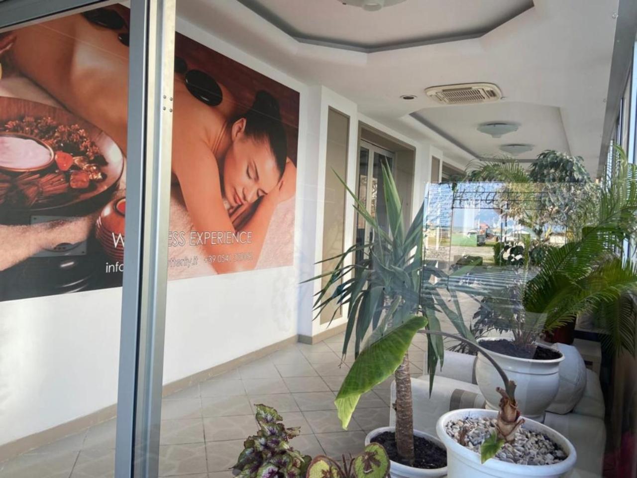 Hotel Butterfly Wellness & Spa Rimini Extérieur photo