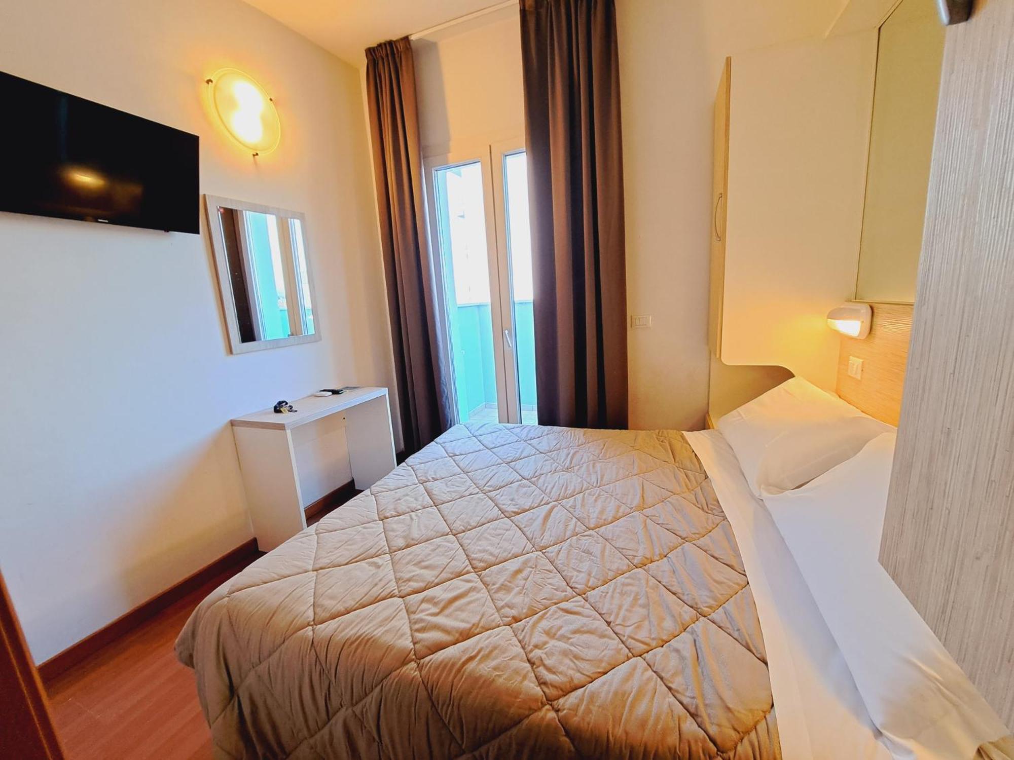 Hotel Butterfly Wellness & Spa Rimini Extérieur photo