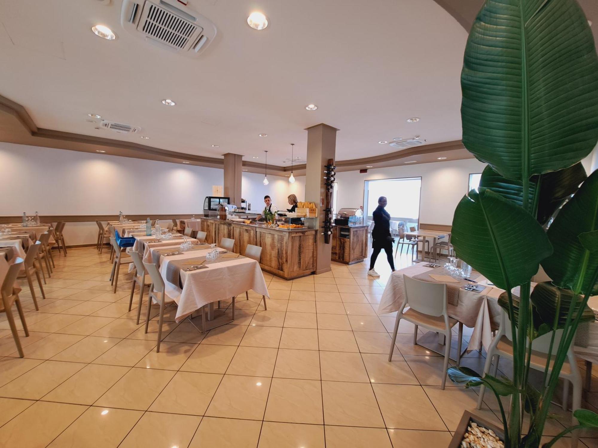 Hotel Butterfly Wellness & Spa Rimini Extérieur photo